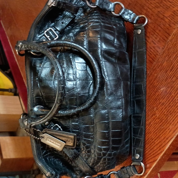 COACH ASHLEY SATCHEL LG - Picture 2 of 10